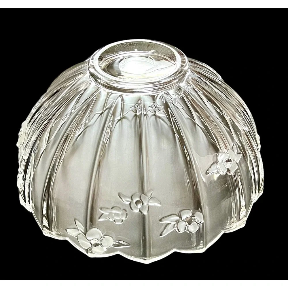 Vintage Mikasa Crystal Hostess Bowl 10.5" Round Clear Optic Embossed Flowers EUC - Picture 5 of 7